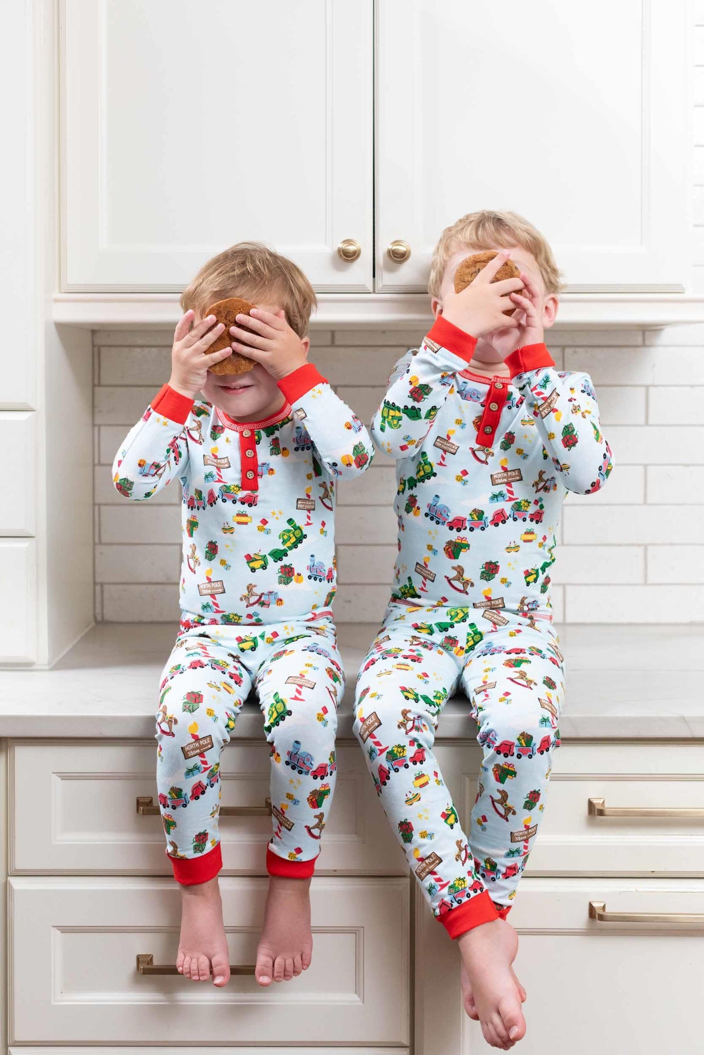 Christmas Pajama Set - Toyland