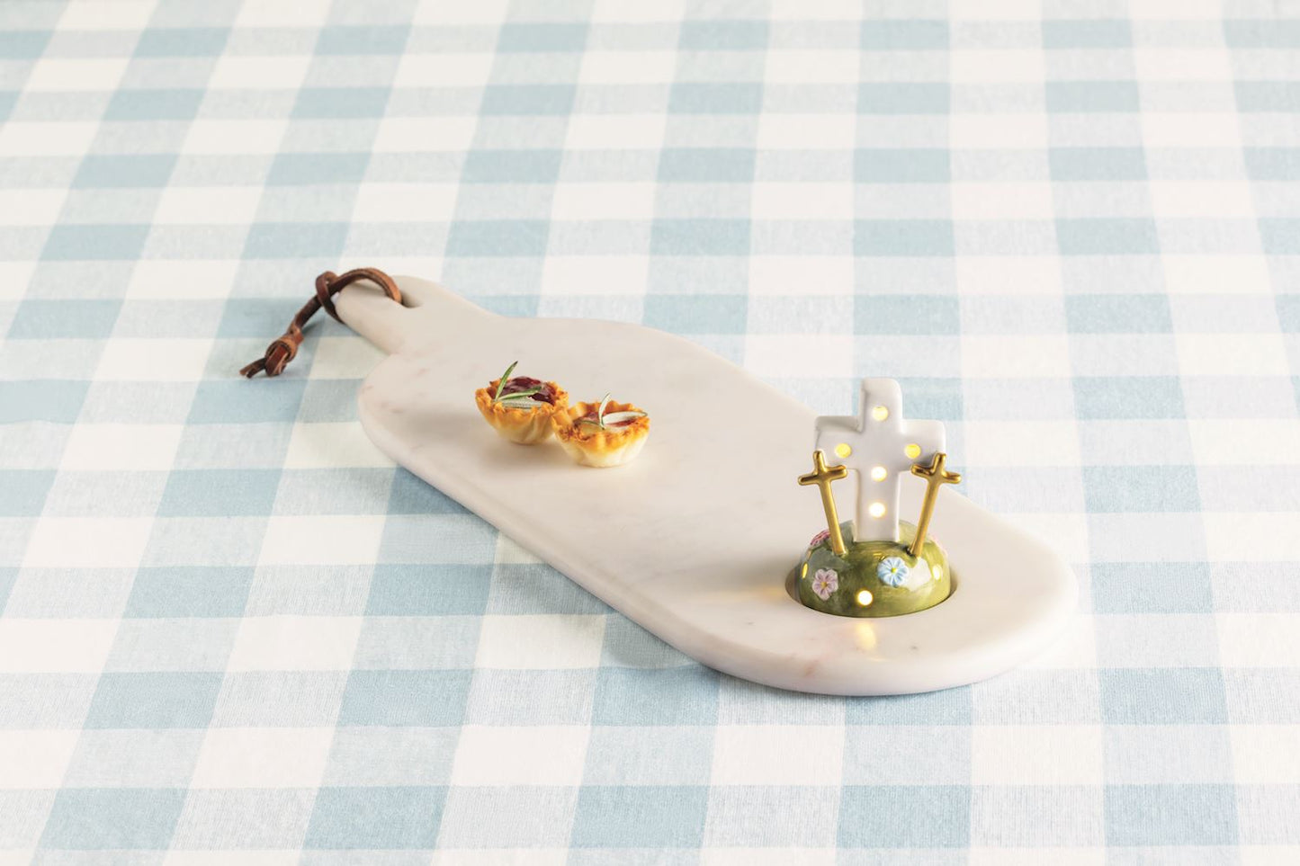 Three Cross Light-Up Sitter