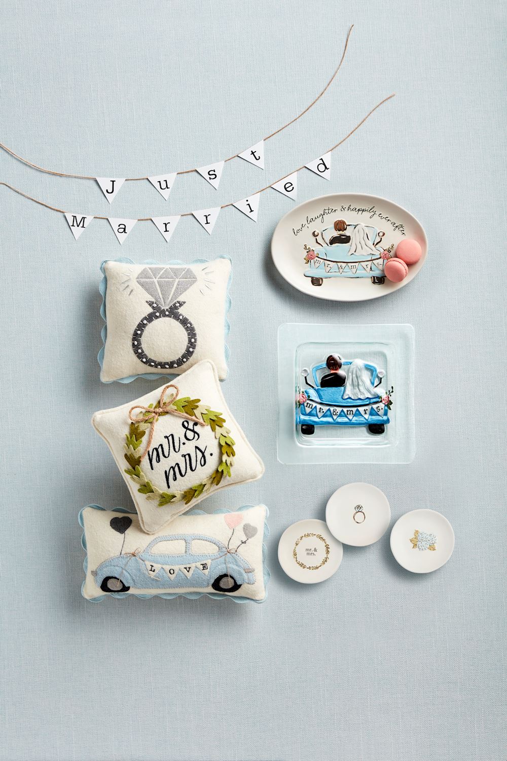 Mini Felt Pillow - Wedding Ring