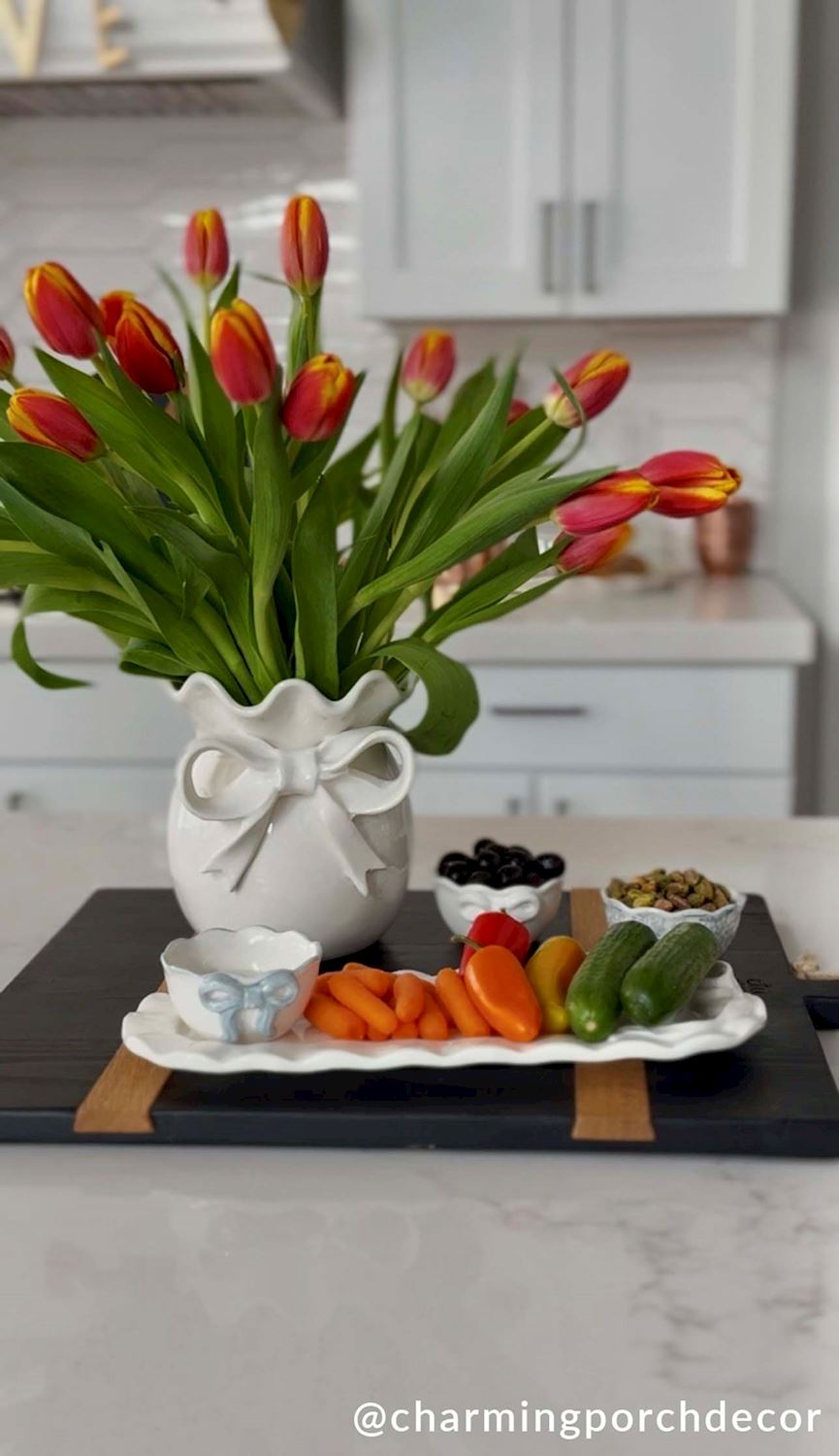 Toile & White Bow Ramekin Set