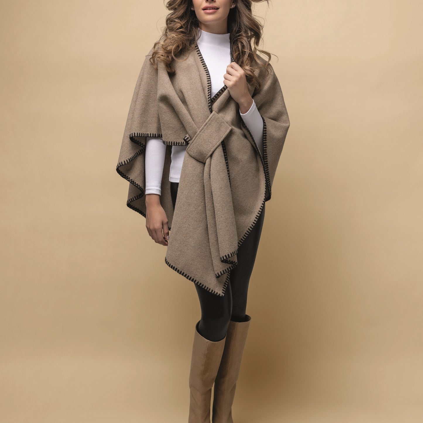 Oatmeal Hayword Blanket Poncho