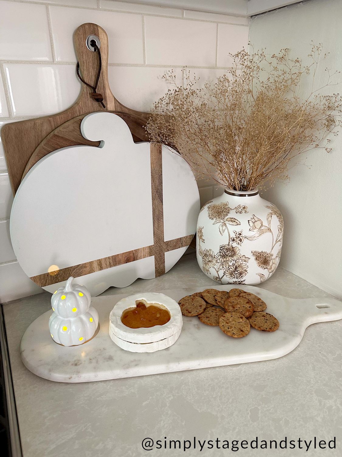 Light-Up Dish Sitter - Stacked Pumpkins