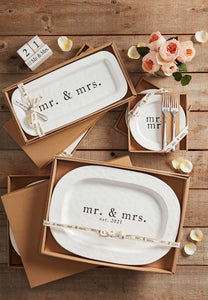 Mr. & Mrs. Hostess Set