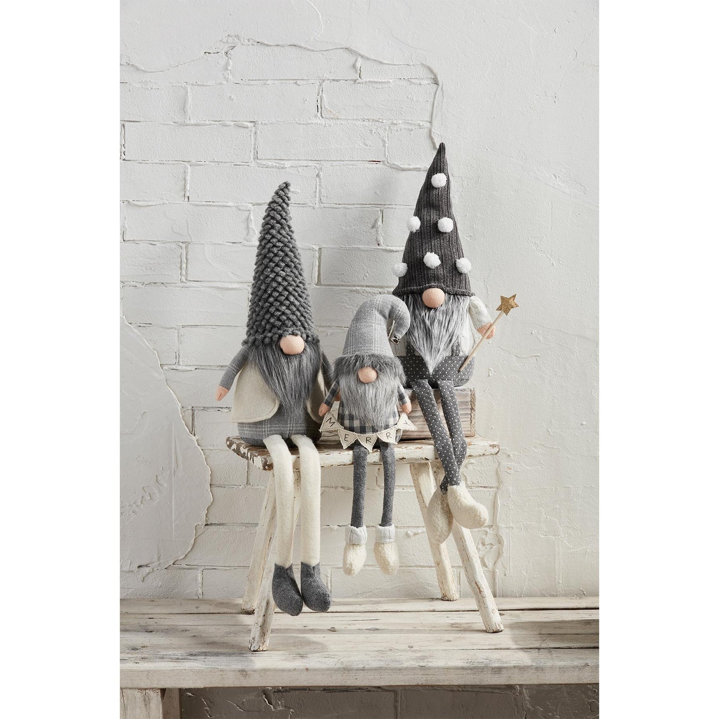 Deluxe Gray Leg Gnome - Small