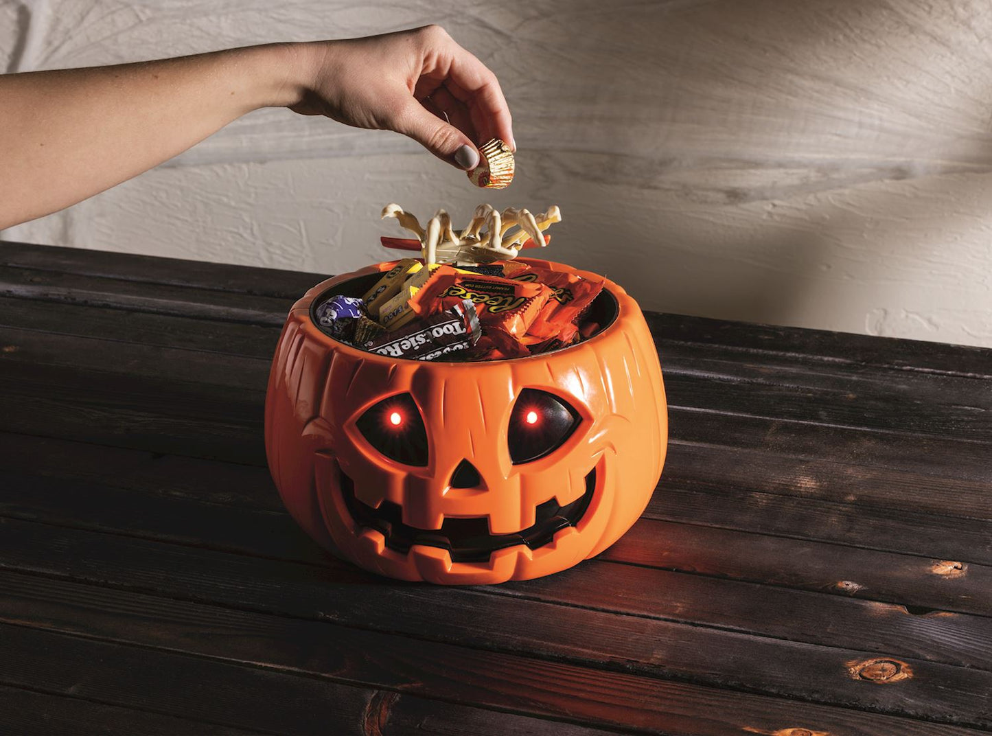Animated Jack-O-Lantern Candy Bowl