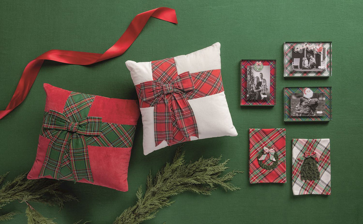 Wreath Tartan Acrylic Magnet Frame