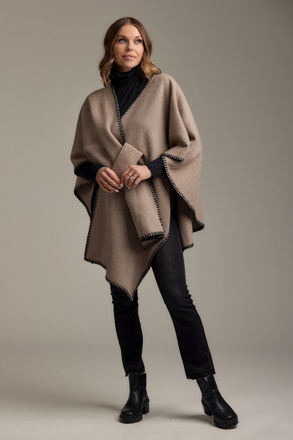 Oatmeal Hayword Blanket Poncho
