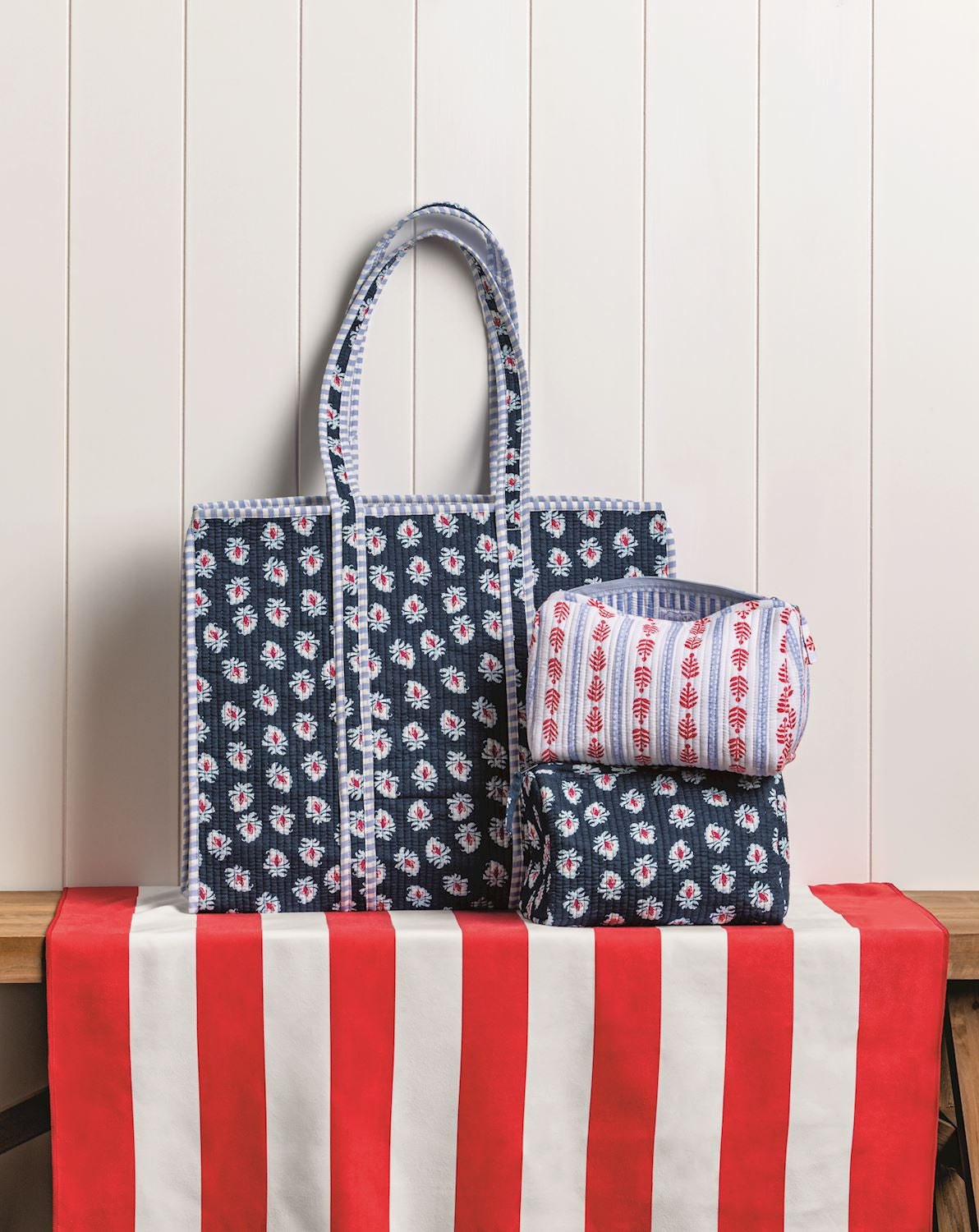 Americana Block Print Quilted Case - White