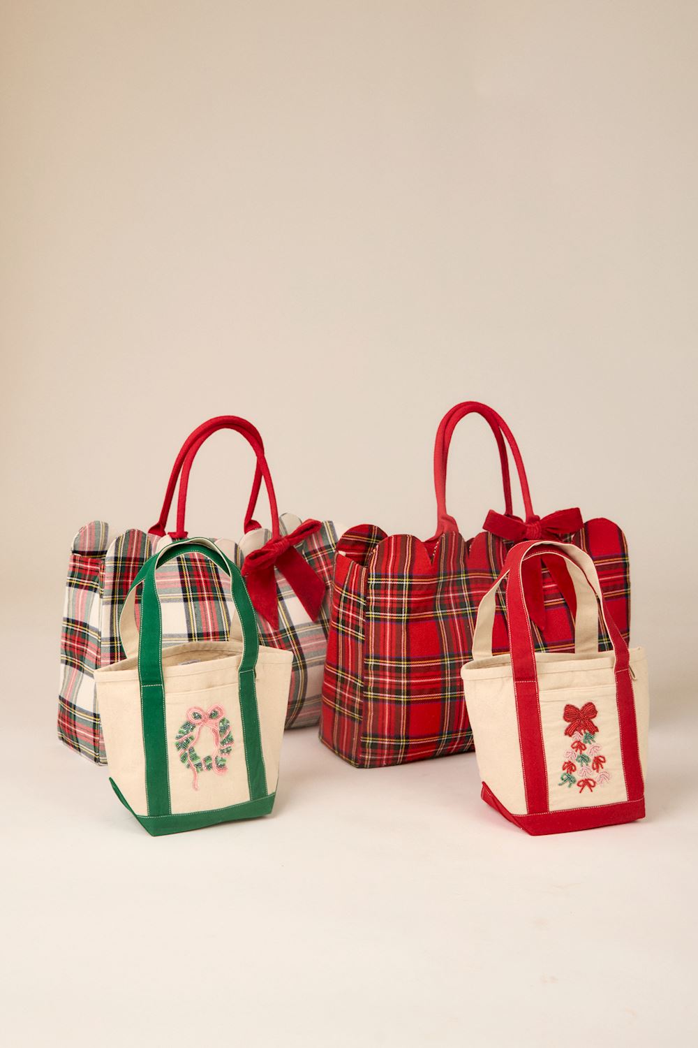 White Tartan Scallop Tote