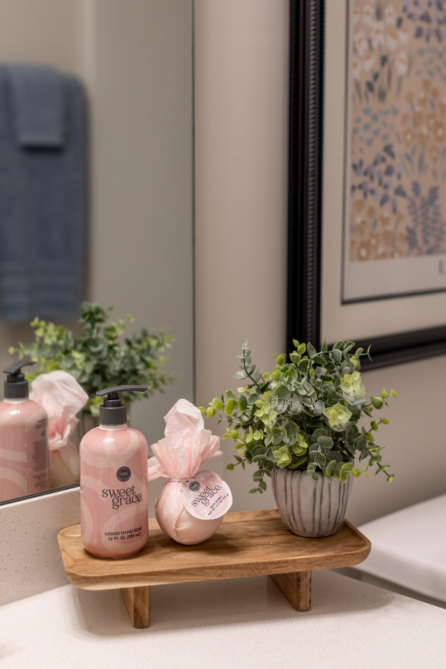 Sweet Grace Pink Bow Candle
