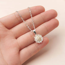 Load image into Gallery viewer, Daisy Necklace - New Mom