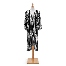 Load image into Gallery viewer, Tie Front Duster - Black &amp; White