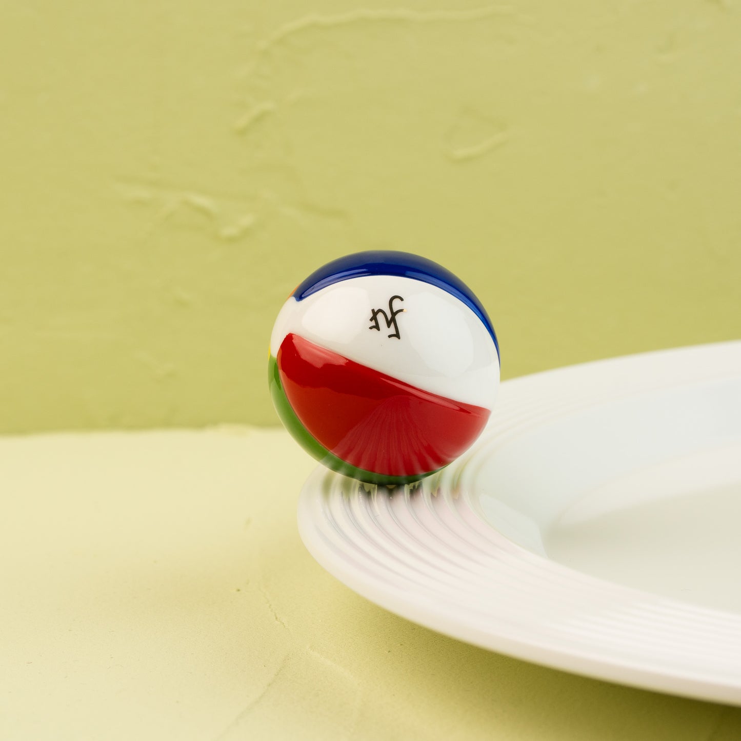 Beach, Please! (Beach Ball) Mini