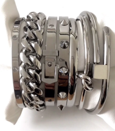 Belt Bangle Silver